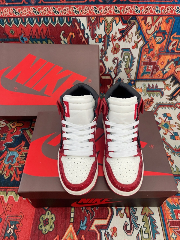 ナイキ靴背面デザイン